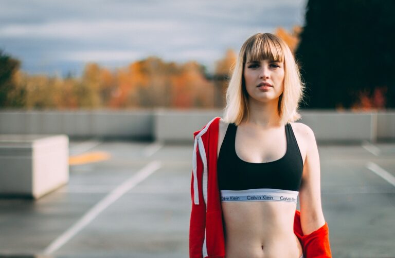 woman, fitness, sportswear-3057294.jpg